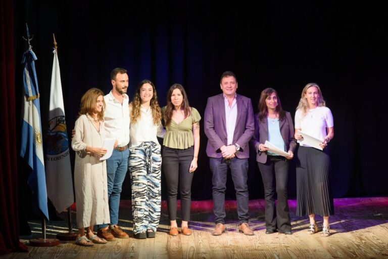 Más de setenta alumnos completaron cursos de la Universidad Abierta de Adultos Mayores