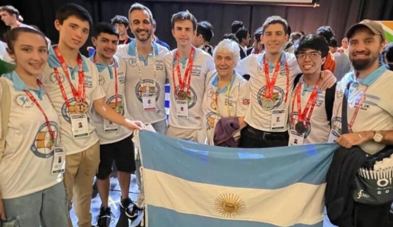 Estudiantes argentinos, en el podio del Mundial de Matemática