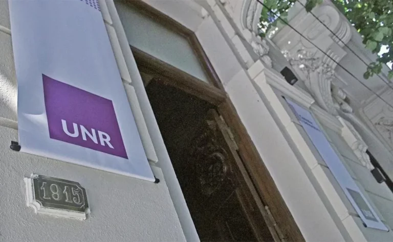 Documental sobre Palestina: rector de UNR ordenó investigación y Coad salió el cruce Documental sobre Palestina: rector de UNR ordenó investigación y Coad salió el cruce